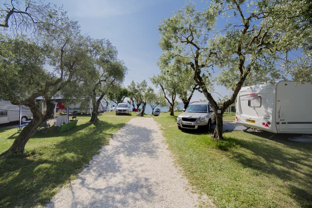 Sereno Camping Holiday Moniga del Garda Exterior photo